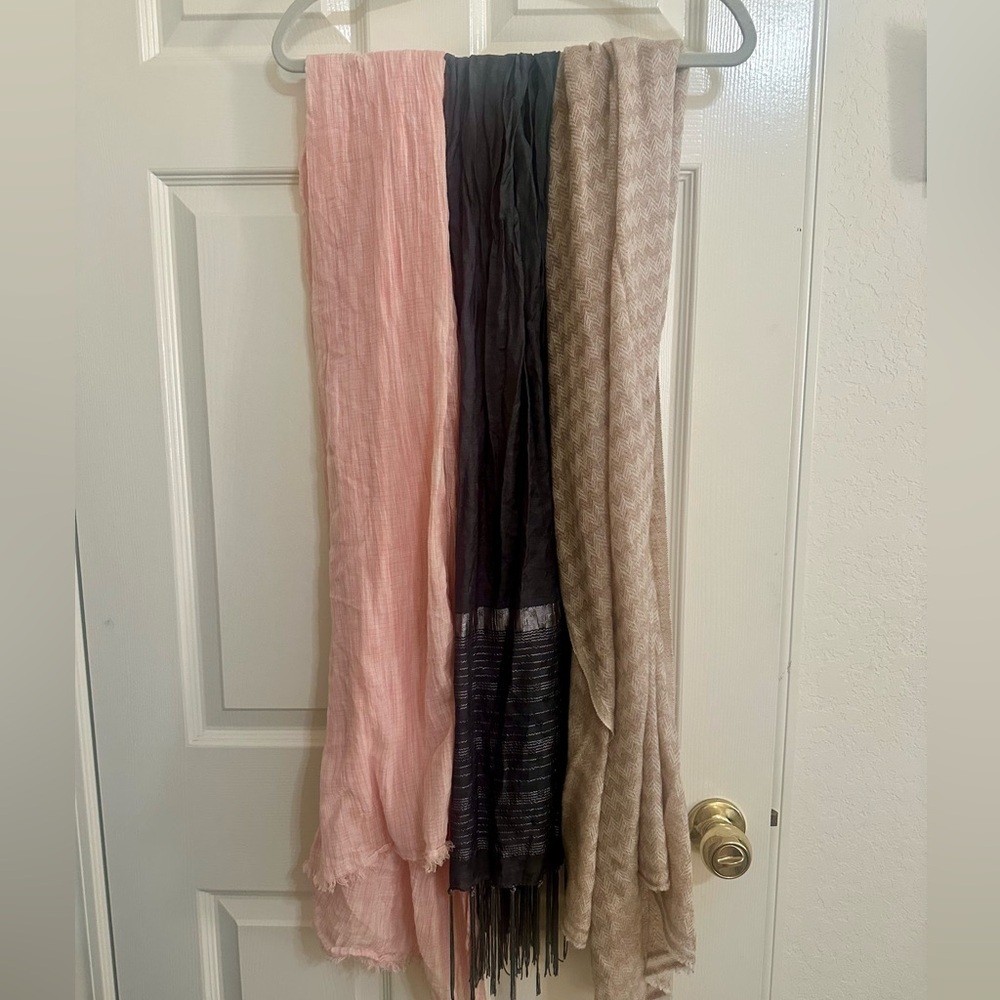 3 Scarf Bundle​​